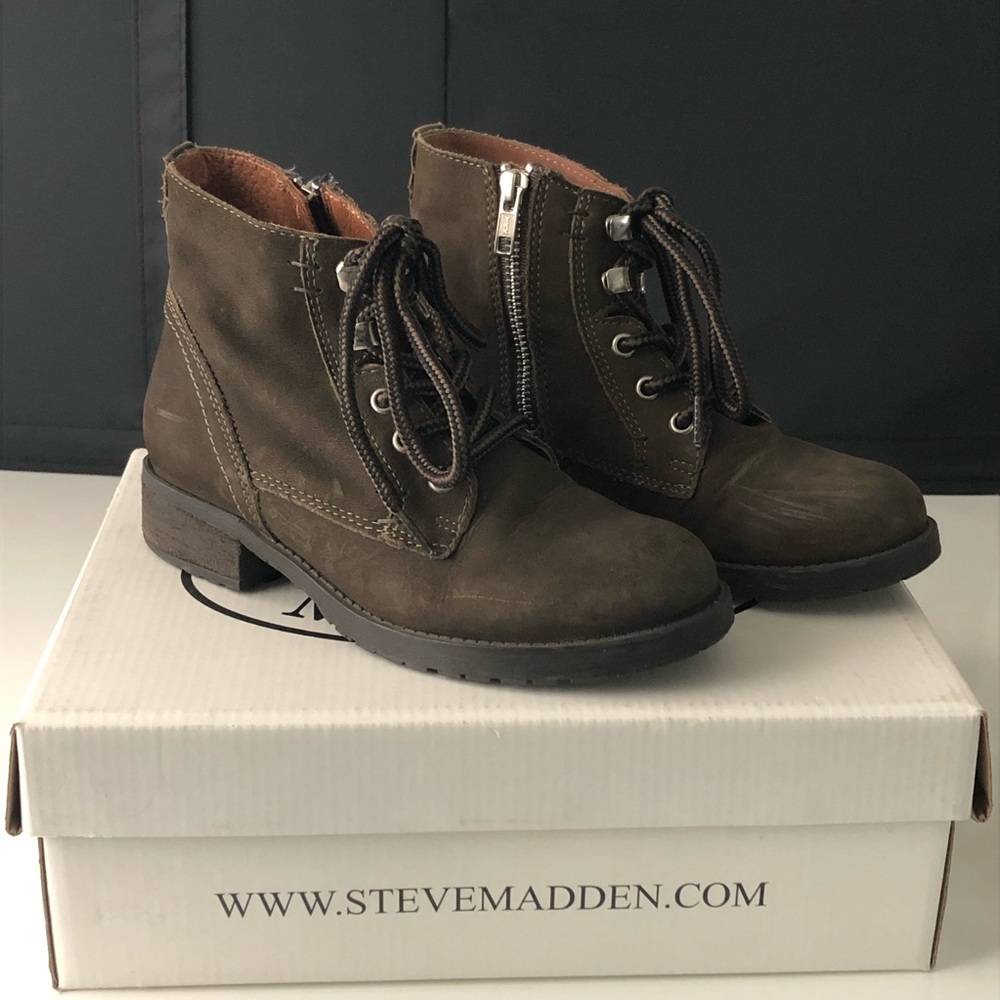 Steve Madden Olive Green Leather Ankle Boot